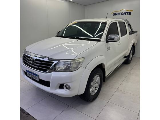 TOYOTA HILUX 2.7 SRV 4X4 CD 16V FLEX 4P AUTOMÁTICO TOYOTA HILUX 2.7 SRV 4X4 CD 16V FLEX 4P AUTOMÁTICO
